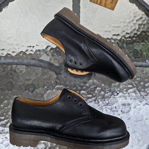Dr Martens Vintage 90's, Size UK7, Made in England, Black