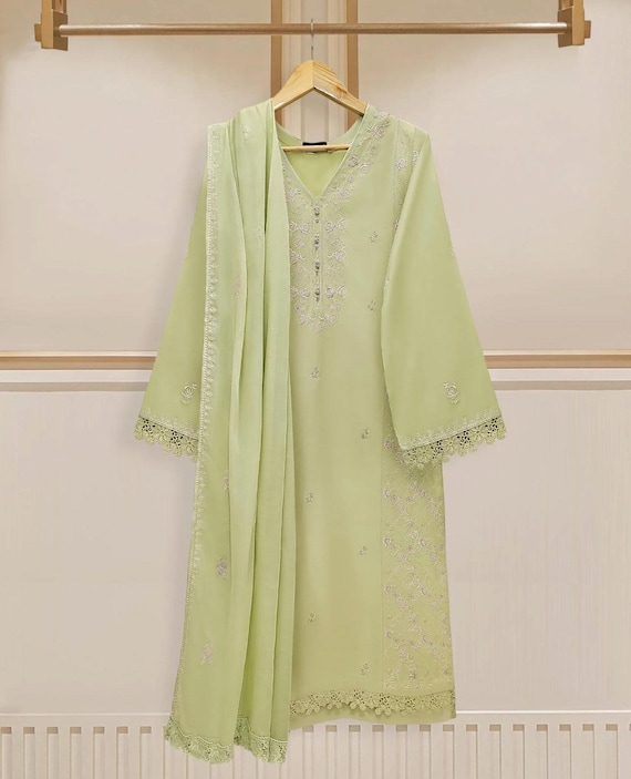 slim fit dress slacks Magna Emerald