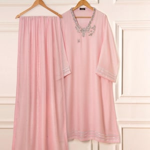 Agha Noor 3 Piece - Pure Cotton Net Embroidered Suit.