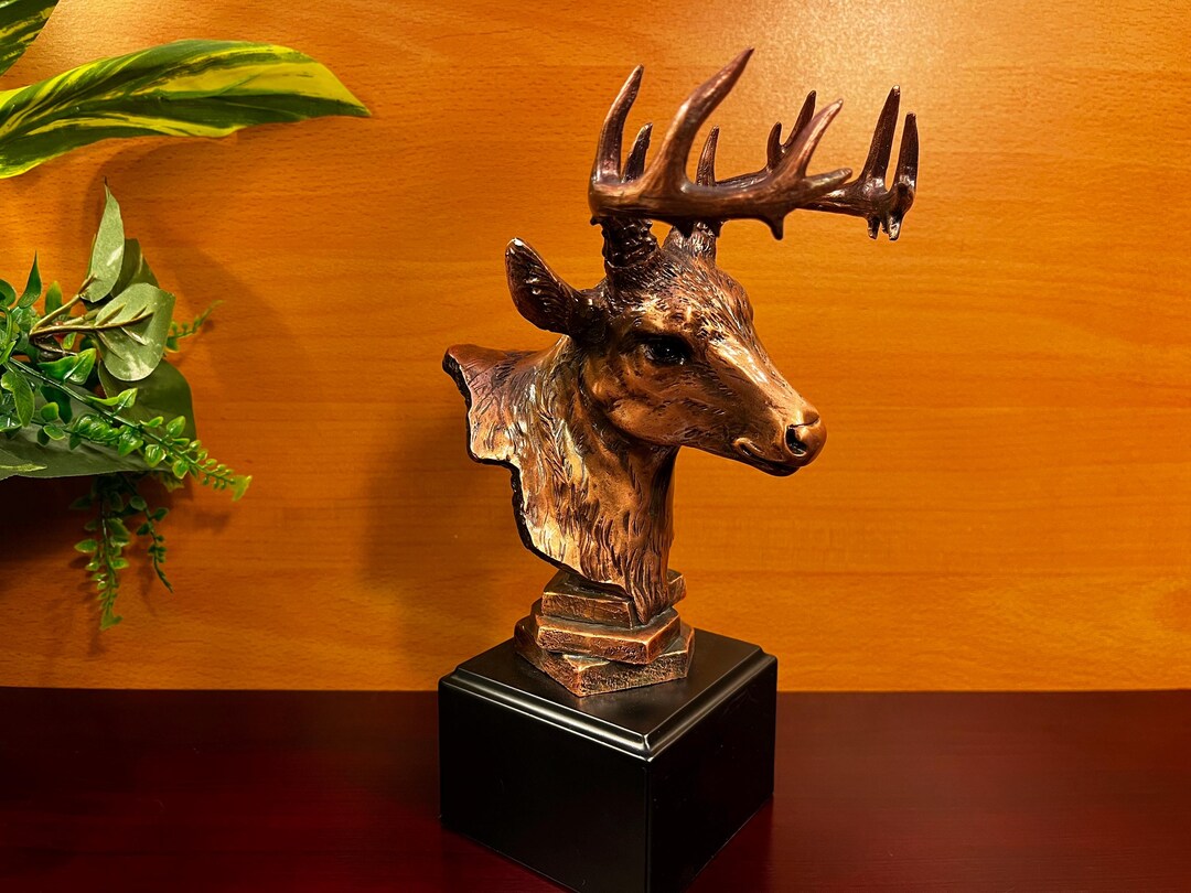 Bronze Whitetail Deer Head Sculpture On Base Blank For Home And Office Bronze Whitetail Deer Head Sculpture On Base Blank For Home And Office