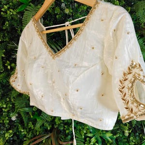 Made To Order Indian Designer light White Embroidered Net Saree Lehenga Blouse Deep V Neck Elbow Length Sleeves Blouse