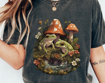 Frog & Mushroom Comfort Colors Tee: Cottagecore Goblincore Shirt