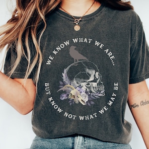 Hamlet T-Shirt - Shakespeare&#39;s Heroines - Ophelia - Skull Tshirt - Book Lover - Slogan T-shirt - Feminism - Shakespeare Quote