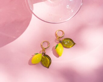 Orecchini pendenti con limone in vetro di Murano, orecchini di frutta riempiti d'oro, orecchini con perline di limone, orecchini di frutta carini, gioielli di Murano per le donne