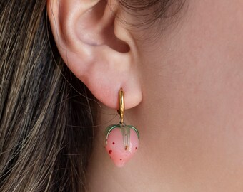 Murano Glass Pink Strawberry Dangle Earring, Gold Plated Fruit Earrings, Strawberry Bead Earring, Murano Jewelry, Cute Earrings