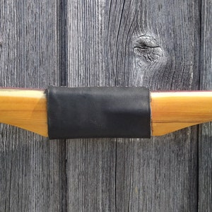 Hill style made of Yew - 53# @ 28&quot;