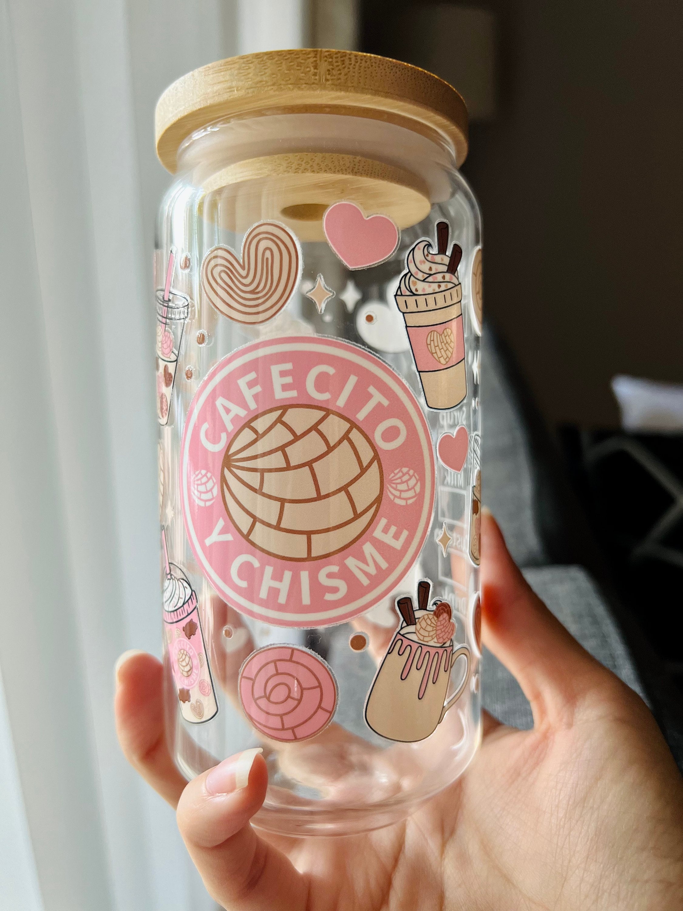 Cafecito y chisme cup, cafecito & chisme glass tumbler, glass cup for latina mom, conchas cup, cafecito tumbler, cafecito iced coffee glass