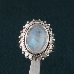 男性用レインボームーンストーン天然宝石リング、女性用スターリングシルバー宝石リング、女性用ハンドメイドボヘミアンリングバースデーリング