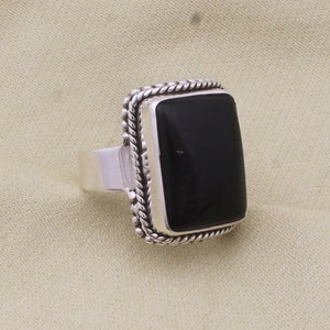 Handmade Black Onyx Ring For Men: Sterling Silver Solitaire