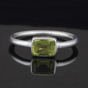 Baguette Peridot Versprechen Ring Sterling Silber Grün Olivin Vintage August Birthstone Ring Zierliches Art Deco Hochzeit Jahrestag Geschenk für Sie