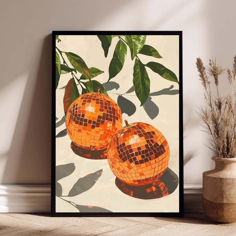 Boho maximalistische muurkunst met zomerse sfeer.