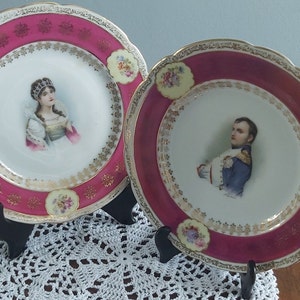 Zwei antike Porzellanteller Napoleon und Josephine.
