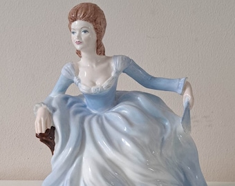 Coalport &quot;Lisa&quot; Ladies of Fashion figurine