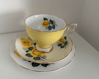 Royal Standard Vintage Trio cup and saucers, hand-painted.