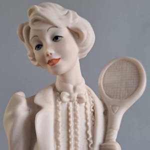 Florence Figurine Capidimonte Giuseppe Armani Lady Tennis/Pickleball Italy 1990