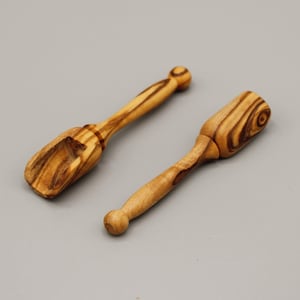 Olive wood spice scoop 9cm – Handmade – Small wooden scoop for salt, spices, tea, herbs – Natural product – Kitchen accessories