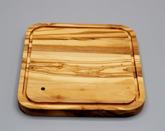 Olive wood cutting board 20 x 20 cm – Handmade with a hole | Rustic kitchen board | Natural board, wooden board, breakfast board