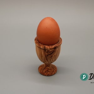 Rustic olive wood egg cup | Handmade wooden egg cup | Breakfast decoration | Gift idea | Sustainable & natural product