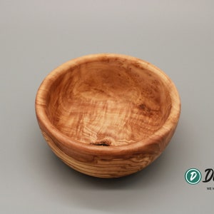 Handmade olive wood bowl Ø 12 cm | Small wooden bowl | Natural kitchen bowl | Rustic fruit bowl | Sustainable gift