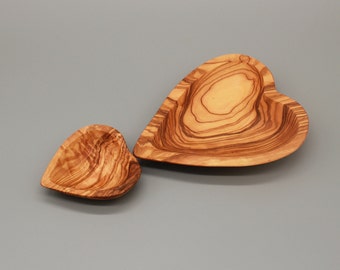Heart-shaped olive wood bowl | Handmade olive wood bowl | Size selectable | Natural wooden bowl | Gift idea | Decoration