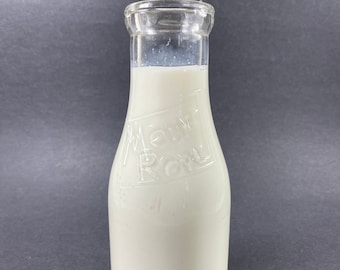 Mount Royal / Mont Royal Dairy 8" Pint Milk Bottle Montreal Canada 1920's