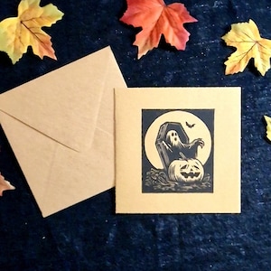 Linogravure originale imprimée à la main - Carte postale - Fantôme Halloween Citrouilles Automne - Le réveil de Gus