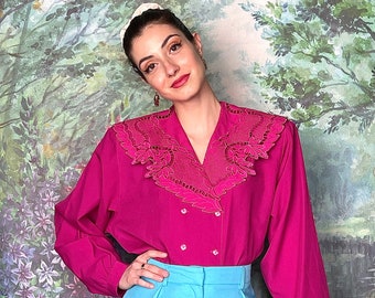 Vintage-Bluse mit fuchsiafarbenem, besticktem Kragen