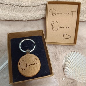 Schlüsselanhänger du wirst Oma du wirst Opa Holz Personalisierung du wirst Tante Geschenkidee Oma werden