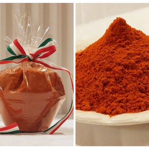100% Hungarian paprika spice. Homemade, ground in a mill.