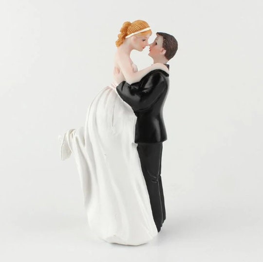 Bride Groom Cake Figurines Resin Cake Decorations Bride and Groom Cake Toppers Bridal Cake