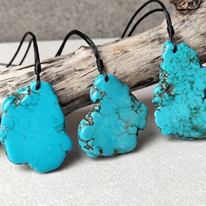 Türkis Kristall Anhänger Halskette – Sommer Boho Schmuck – Handgemachtes Blaues Edelstein Geschenk