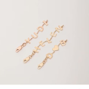 Cadena de extensión con etiqueta de letra personalizada en oro real de 14 quilates y 18 quilates, extensor de cadena con inicial mayúscula, extensor de collar con figura de letra, regalo para ella