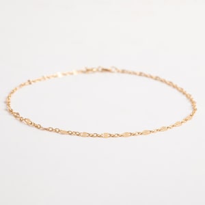 14K Gold Glitzer Kettenarmband, Spiegel Ketten Armband, dünne Pailletten Kette, glänzendes Armband für Sie, Muttertagsgeschenk, Gelbgold Kabelkette