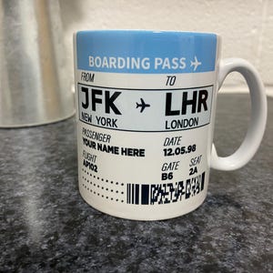 NOUVEAU Mug personnalisé avec carte d'embarquement pour les fêtes