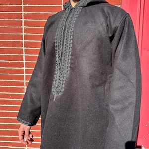Thick Thobe for Winter | Luxurious Quality | Islamic Galabiya| Eid and Ramadan Gift| Muslim Prayer Men Thoub | Elegant Design