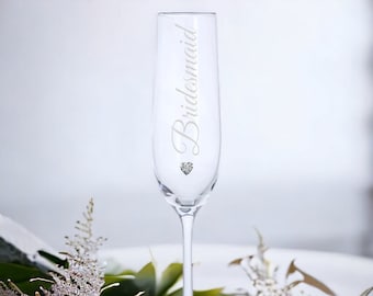 Flûte à champagne en cristal Dartington de demoiselle d'honneur personnalisée avec coeur en cristal - Jour du mariage - Cadeau de mariage - EVJF