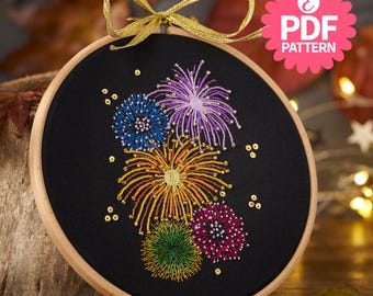 タ*ー様 ハンドメイド刺繍フレーム　夜空いっぱいの花火とニャンズ 花火大会の刺繍枠パターン：愛の刺繍（PDFダウンロード、直径15cm