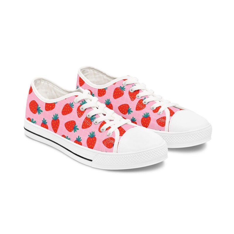 Strawberry Cake Pattern Print Men Women's High Top Shoes