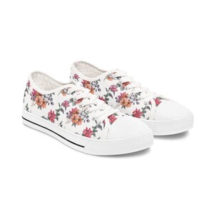 Pink Floral Sneakers: Women&#39;s Garden Theme Canvas Shoes