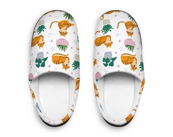 Cozy Cat Indoor Slippers, Cute Slippers for Cat Lovers, Relaxing House Shoes, Fun Animal Print Slippers, Gift for Cat Owners
