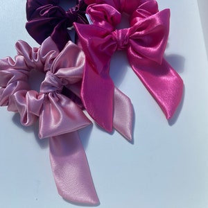 Scrunchie with Bow, Satin scrunchie, Crepe satin, knot scrunchie,