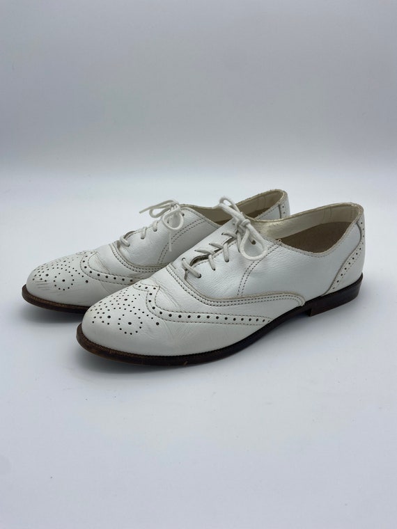 Vintage White Mountain Leather Loafers