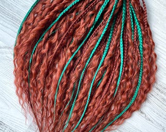 Ginger and Green Curly Synthetic Dreads with Braids – Full Set of 55 DE Dreadlocks – Textured Handmade Hair Extensions – 55 cm