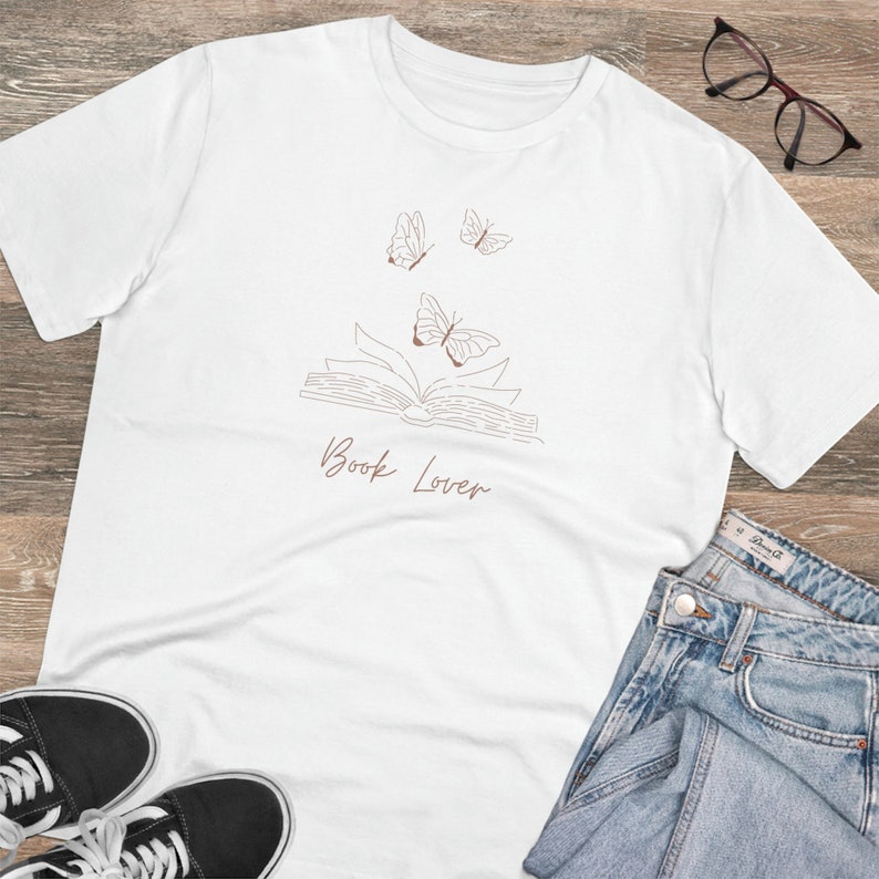 Book Lover, a unique custom made organic unisex Tee, cool streetwear for skate, yoga, mindfulness, mindful T-shirt for body and soul. zdjęcie 1