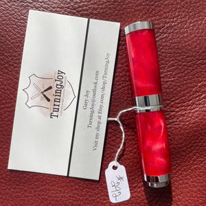 Handgedrehter Lippenstift-Stift