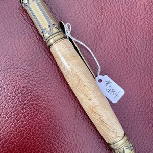 Handgedraaide houten Montague-pen