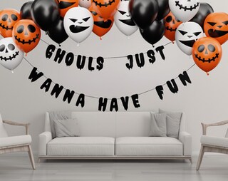 Banner Halloween Ghouls Just Wanna Have Fun: Decorazione Glitter Bianco E Nero, Lunghezza 3m, Giocosa E Spettrale