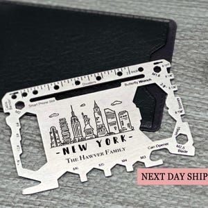 Personalisierte Edelstahl Multi-Tool-Karte mit New York Skyline, Brieftaschen-Werkzeug mit 18 Funktionen, ideal für den täglichen Gebrauch, Weihnachtsgeschenk