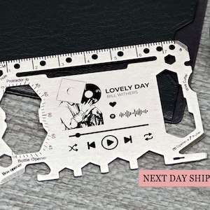 Benutzerdefinierte Song Multitool-Karte, Musik-Player mit Gravur, Brieftaschen-Werkzeug, Geschenk für Sie und Ihn, Song-Code-Suchkarte, personalisiertes Liebeslied-Geschenk