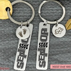 Senior 2025 Keychain, Graduation Gift For Him Or Her, Personalized Class Of 2025 Keyring, Custom Engraved Graduation Keychain